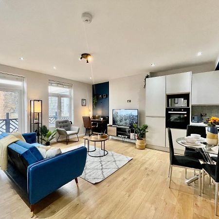 Apartament City Centre Gem In Southend Near The Beach, Station And Parking Zewnętrze zdjęcie