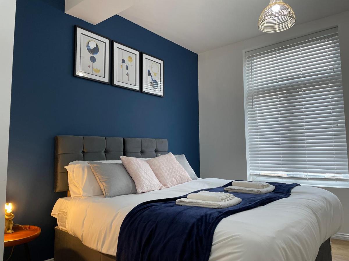 Apartament City Centre Gem In Southend Near The Beach, Station And Parking Zewnętrze zdjęcie