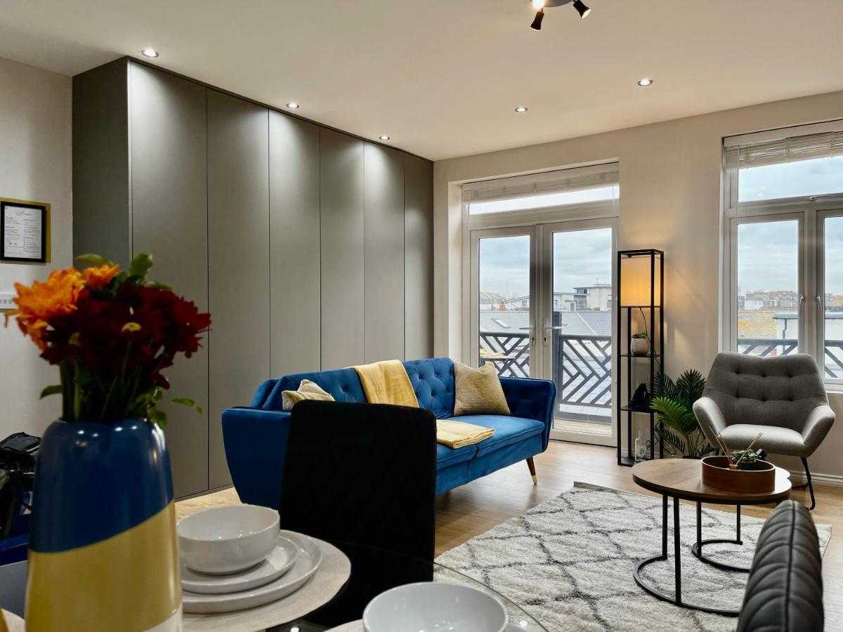 Apartament City Centre Gem In Southend Near The Beach, Station And Parking Zewnętrze zdjęcie