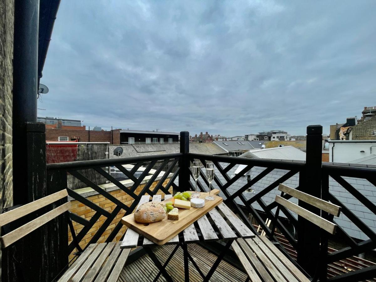 Apartament City Centre Gem In Southend Near The Beach, Station And Parking Zewnętrze zdjęcie