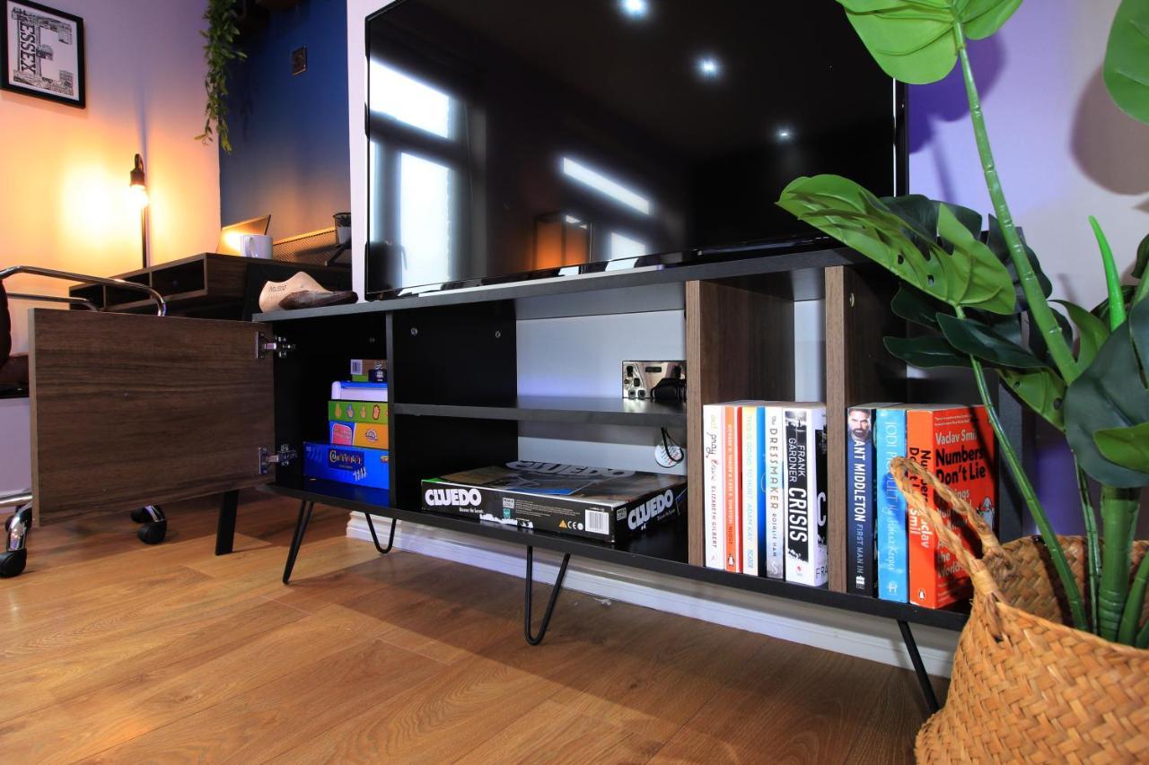 Apartament City Centre Gem In Southend Near The Beach, Station And Parking Zewnętrze zdjęcie