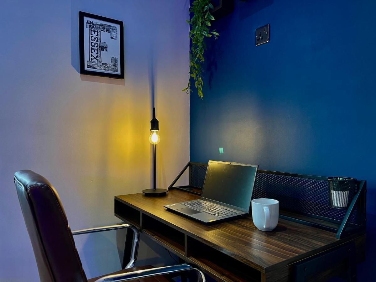 Apartament City Centre Gem In Southend Near The Beach, Station And Parking Zewnętrze zdjęcie
