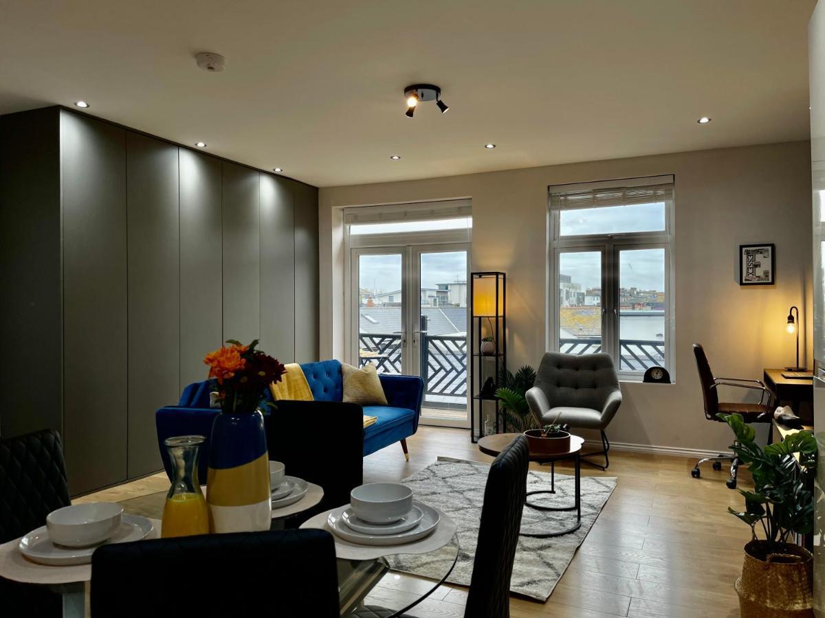 Apartament City Centre Gem In Southend Near The Beach, Station And Parking Zewnętrze zdjęcie
