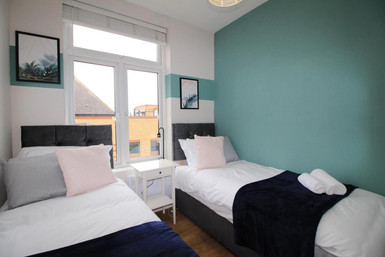 Apartament City Centre Gem In Southend Near The Beach, Station And Parking Zewnętrze zdjęcie